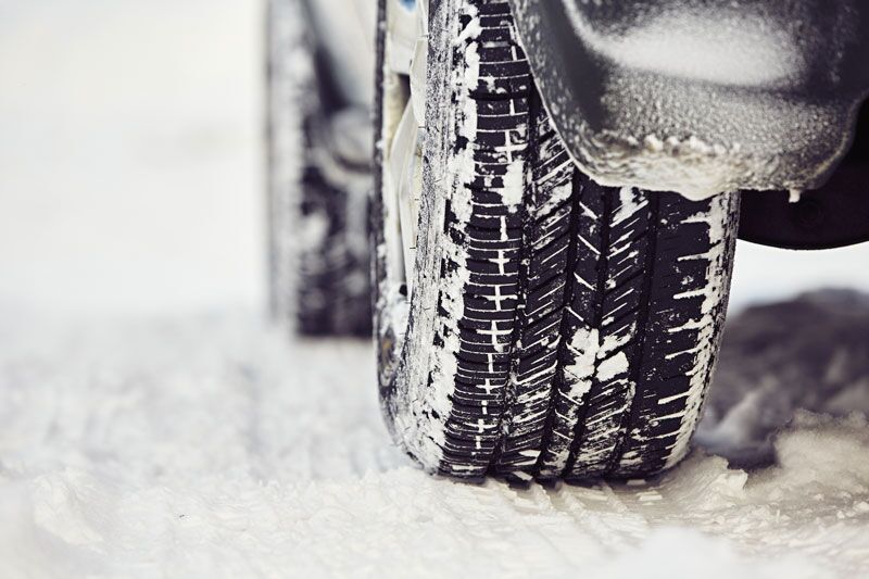 Avoid These Driving Habits This Winter, drive safer by avoiding these driving habits this winter